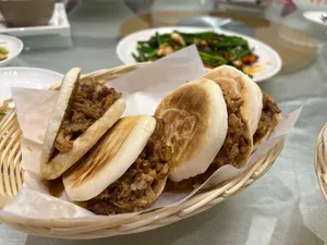 Xi'An Flavor - Chinese restaurant in Richmond – fine dining dishes, interior photos, and ambiance.