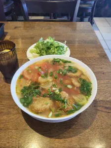 LienHiep Restaurant - Vietnamese restaurant in Vancouver – fine dining dishes, interior photos, and ambiance.