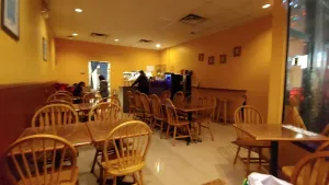 Papaya Hut Restaurant - Thai restaurant in Downtown Vancouver – fine dining dishes, interior photos, and ambiance.