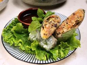 The Hestia Veggie - Vegan restaurant in Downtown Vancouver – fine dining dishes, interior photos, and ambiance.