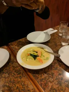 Papaya Hut Restaurant - Thai restaurant in Downtown Vancouver – fine dining dishes, interior photos, and ambiance.