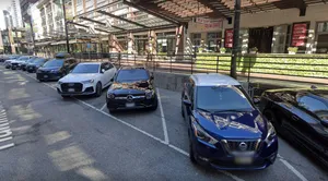 Yaletown Chinese restaurant - Chinese restaurant in Downtown Vancouver – fine dining dishes, interior photos, and ambiance.