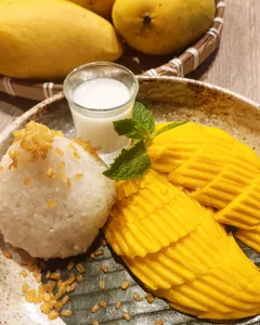 Mango sticky rice at Sawasdee