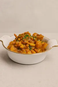 Modern Handi Indian Cuisine - Indian restaurant in Downtown Vancouver – fine dining dishes, interior photos, and ambiance.