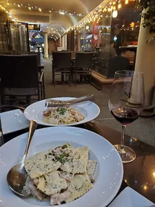 CAFE IL NIDO - Italian restaurant in Downtown Vancouver – fine dining dishes, interior photos, and ambiance.