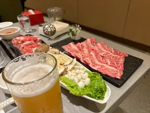 Haidilao Hotpot West Broadway Hot Pot restaurant in Vancouver – fine dining dishes, interior photos, and ambiance.