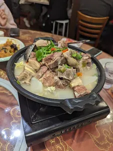 Fortune Lamb Dining - Chinese restaurant in Vancouver – fine dining dishes, interior photos, and ambiance.