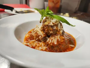 CAFE IL NIDO - Italian restaurant in Downtown Vancouver – fine dining dishes, interior photos, and ambiance.