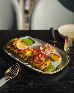 Tandoori King - Indian restaurant in Richmond – fine dining dishes, interior photos, and ambiance.