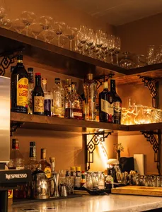 Open Outcry - Global restaurant in Downtown Vancouver – fine dining dishes, interior photos, and ambiance.