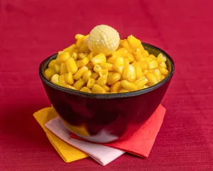 Hi Five Chicken East Broadway - Burger & Fried Chicken restaurant in Vancouver – fine dining dishes, interior photos, and ambiance.