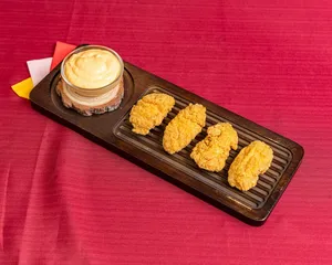 Hi Five Chicken East Broadway - Burger & Fried Chicken restaurant in Vancouver – fine dining dishes, interior photos, and ambiance.