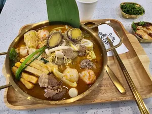 Super Thai Hot Pot - Hot Pot restaurant in Vancouver – fine dining dishes, interior photos, and ambiance.