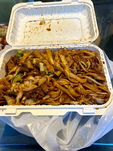 KUNG FU NOODLE UBC - Chinese restaurant in Vancouver – fine dining dishes, interior photos, and ambiance.