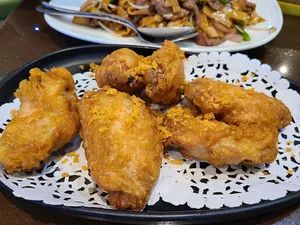 Neptune Palace Restaurant Surrey - Dim Sum restaurant in Surrey – fine dining dishes, interior photos, and ambiance.