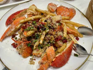 Yue Restaurant - Dim Sum restaurant in Richmond – fine dining dishes, interior photos, and ambiance.