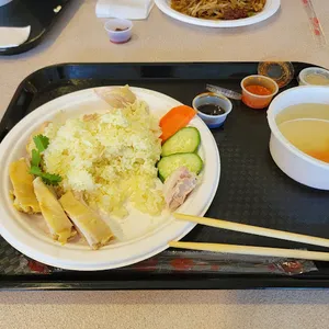 Gee! Taste Good - Singaporean restaurant in Richmond – fine dining dishes, interior photos, and ambiance.