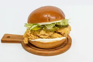 Chick'n Xpress Willowbrook - Burger & Fried Chicken restaurant – fine dining dishes, interior photos, and ambiance.