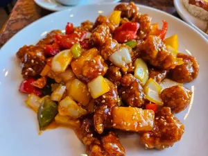 Papaya Hut Restaurant - Thai restaurant in Downtown Vancouver – fine dining dishes, interior photos, and ambiance.