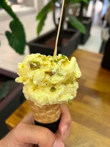 Bella Gelateria Metrotown - Dessert restaurant in Burnaby – fine dining dishes, interior photos, and ambiance.