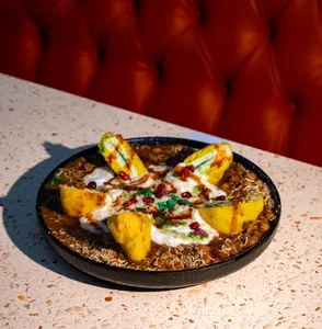 P2P indian restaurant Yaletown - Indian restaurant in Downtown Vancouver – fine dining dishes, interior photos, and ambiance.