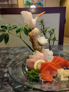 Kiku Sushi Metrotown - Japanese & Sushi restaurant in Burnaby – fine dining dishes, interior photos, and ambiance.