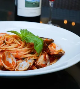 CAFE IL NIDO - Italian restaurant in Downtown Vancouver – fine dining dishes, interior photos, and ambiance.