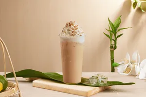 Haidilao Hotpot West Broadway Hot Pot restaurant in Vancouver – fine dining dishes, interior photos, and ambiance.