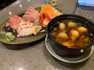 Kiku Sushi Metrotown - Japanese & Sushi restaurant in Burnaby – fine dining dishes, interior photos, and ambiance.