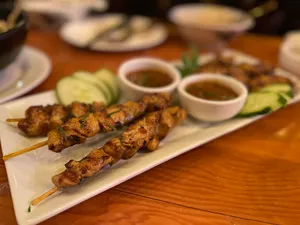 Sip Song Thai Cuisine - Thai restaurant in Vancouver – fine dining dishes, interior photos, and ambiance.