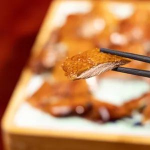 Z&W Shanghai Kitchen - Chinese restaurant in Vancouver – fine dining dishes, interior photos, and ambiance.