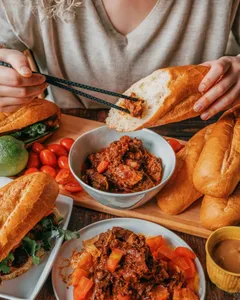 Moc Vietnamese Kitchen & Bar - Vietnamese restaurant in Vancouver – fine dining dishes, interior photos, and ambiance.