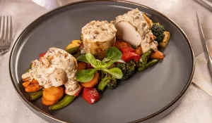 Momo Factory Davie - Asian restaurant in Downtown Vancouver – fine dining dishes, interior photos, and ambiance.