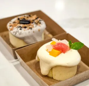 Azure Cafe - Dessert restaurant in Richmond – fine dining dishes, interior photos, and ambiance.