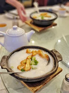 Neptune Palace Seafood Restaurant Vancouver - Dim Sum restaurant in Vancouver – fine dining dishes, interior photos, and ambiance.