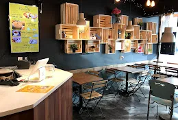 Castella Cheesecake YVR OUTLET - Dessert restaurant in Richmond – fine dining dishes, interior photos, and ambiance.