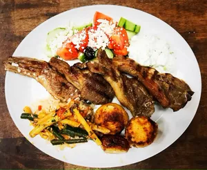 Vassilis souvlaki greek taverna - European restaurant in Burnaby – fine dining dishes, interior photos, and ambiance.
