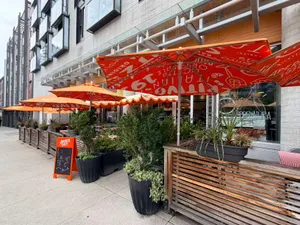 Sprezzatura Restaurant - Pizza restaurant in Vancouver – fine dining dishes, interior photos, and ambiance.