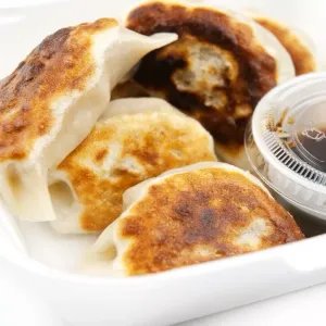 Big Bang Sushi - Japanese & Sushi restaurant in Downtown Vancouver – fine dining dishes, interior photos, and ambiance.