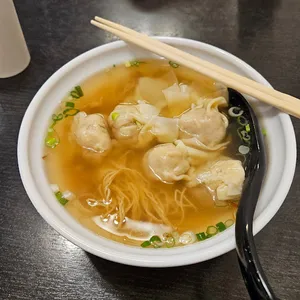 Neptune Wonton Noodle YVR Outlet - Taiwanese & HK Cafe restaurant – fine dining dishes, interior photos, and ambiance.