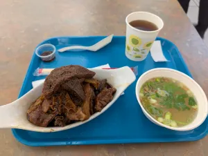 Lai Leung Kee - Chinese restaurant in Richmond – fine dining dishes, interior photos, and ambiance.