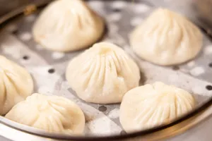 Z&W Shanghai Kitchen - Chinese restaurant in Vancouver – fine dining dishes, interior photos, and ambiance.