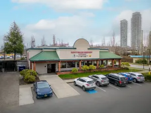 Happy Valley Hong Kong Cafe - Taiwanese & HK Cafe restaurant in Burnaby – fine dining dishes, interior photos, and ambiance.
