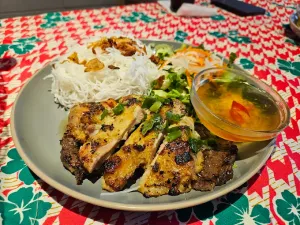 LienHiep Restaurant - Vietnamese restaurant in Vancouver – fine dining dishes, interior photos, and ambiance.