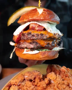 Deacon's Corner - North American restaurant in Vancouver – fine dining dishes, interior photos, and ambiance.