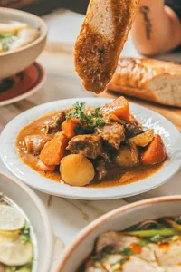 Moc Vietnamese Kitchen & Bar - Vietnamese restaurant in Vancouver – fine dining dishes, interior photos, and ambiance.