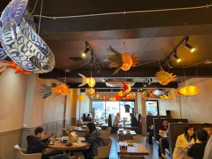 Li's China Grill - BBQ restaurant in Vancouver – fine dining dishes, interior photos, and ambiance.