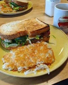 Deacon's Corner - North American restaurant in Vancouver – fine dining dishes, interior photos, and ambiance.