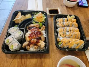 Sushi Bros - Japanese & Sushi restaurant in Downtown Vancouver – fine dining dishes, interior photos, and ambiance.