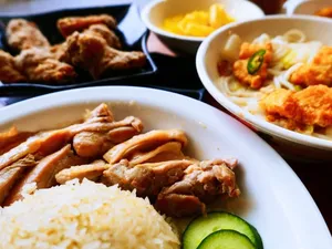 Shiok Canteen - Singaporean restaurant in New Westminster – fine dining dishes, interior photos, and ambiance.